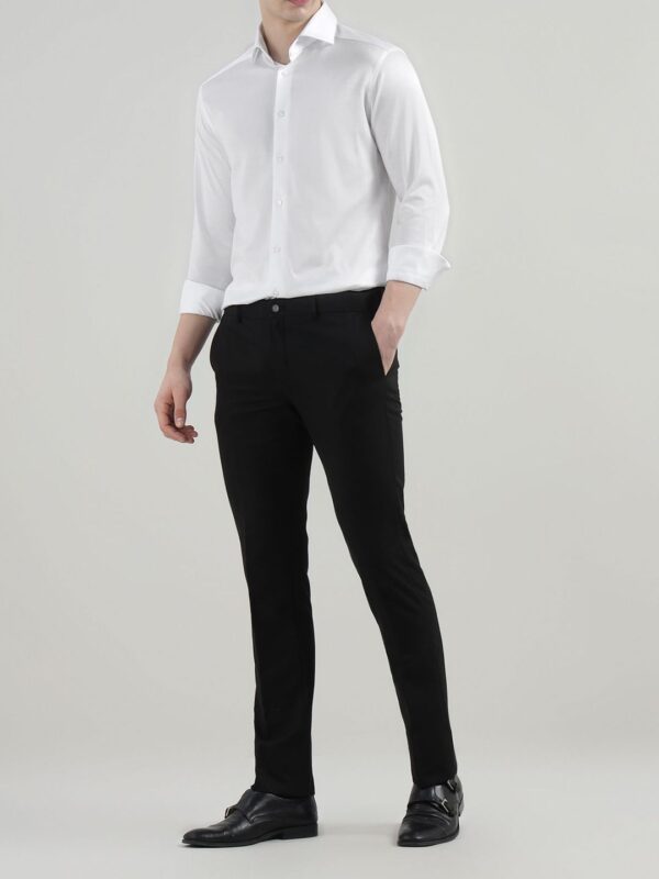Men Spread Collar Solid Cotton Formal Shirt - Image 4