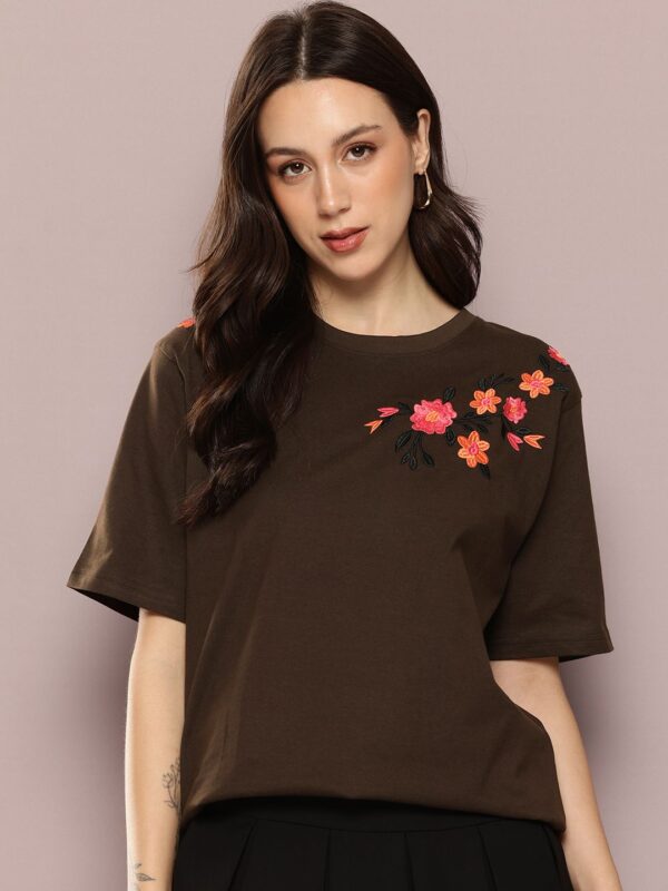 Women's Oversized Embroidery Tshirt