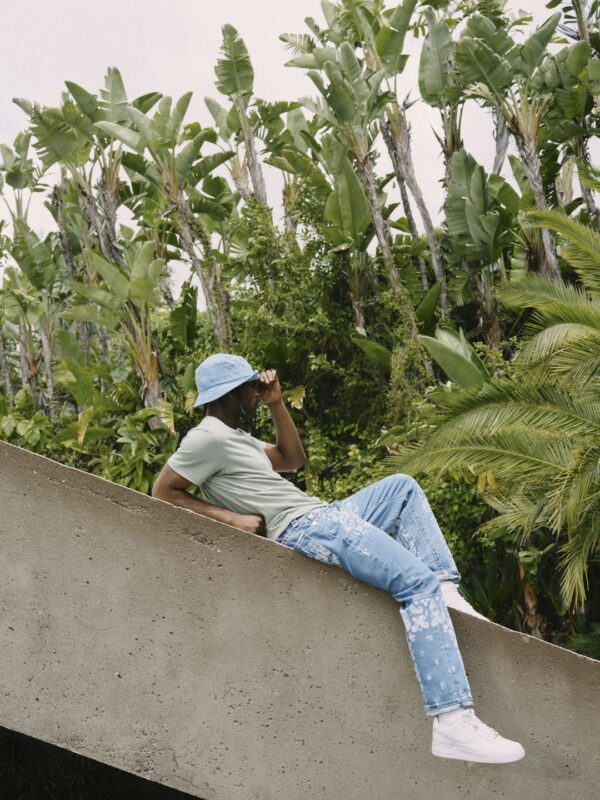 Super T Bobby Oversized Mid-Rise Printed Jeans - Image 3
