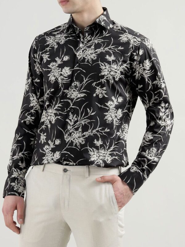 Men Slim Fit Spread Collar Floral Printed Cotton Casual Shirt