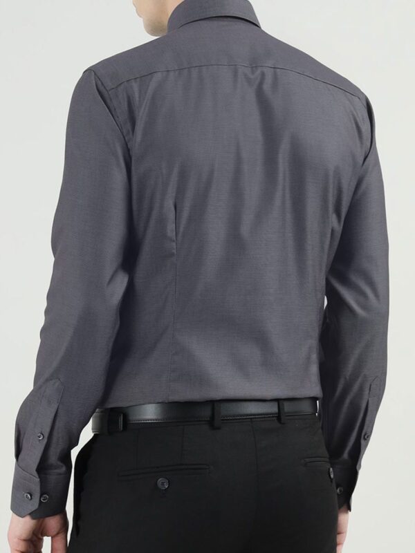 Men Slim Fit Spread Collar Solid Cotton Formal Shirt - Image 3