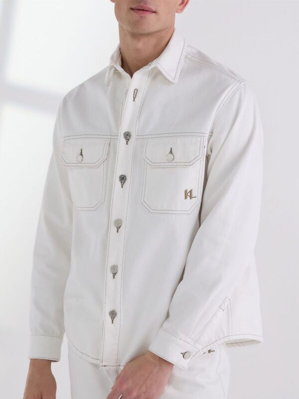 Men Solid Spread Collar Pure Cotton Casual Shirt