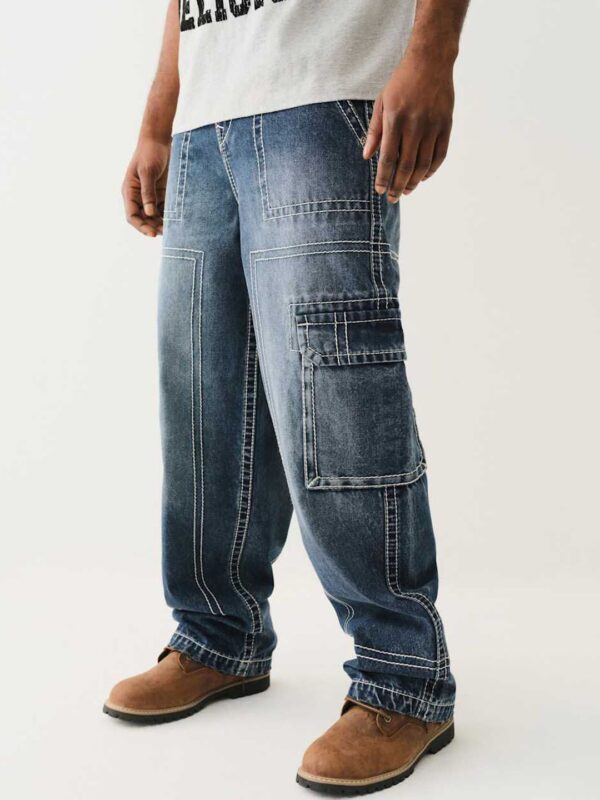 Men Mid Rise Oversize Fit Cargo Jeans - Image 2