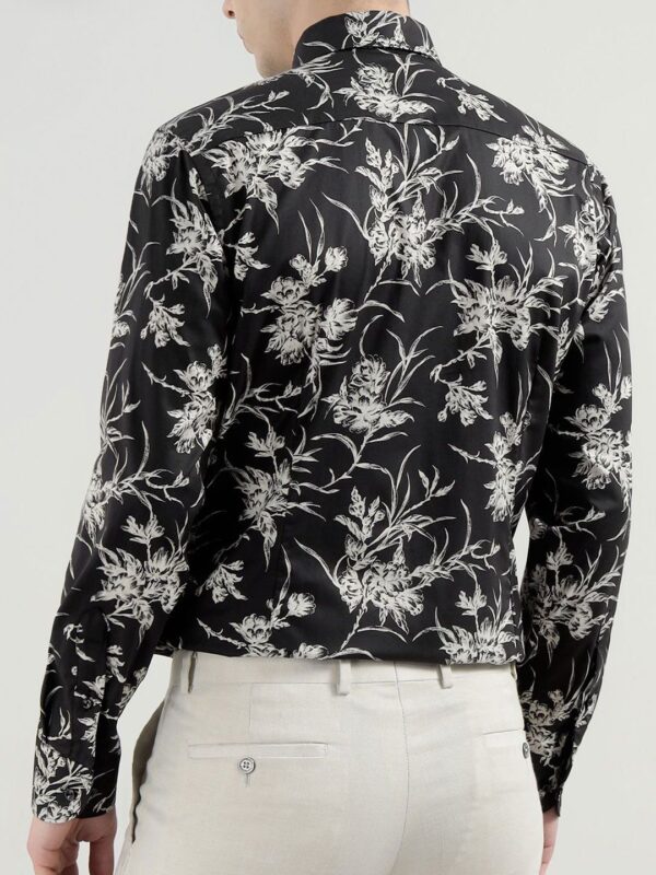 Men Slim Fit Spread Collar Floral Printed Cotton Casual Shirt - Image 3
