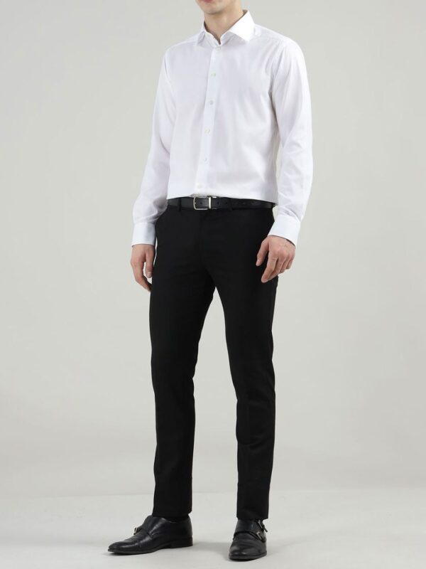 Men Slim Fit Spread Collar Solid Cotton Formal Shirt - Image 3