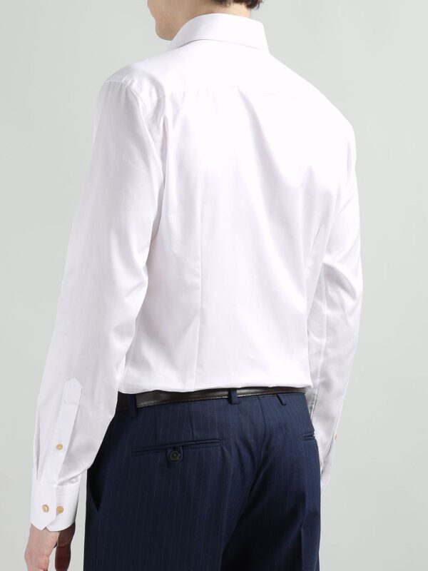 Men Solid Spread Collar Cotton Formal Shirt - Image 2