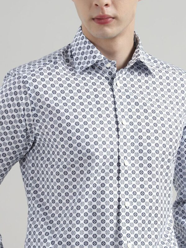 Men Slim Fit Spread Collar Floral Printed Cotton Formal Shirt - Image 2