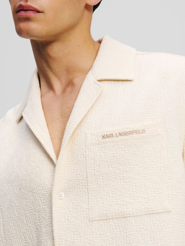 Men Relaxed Fit Solid Cuban Collar Pure Cotton Casual Shirt - Image 3
