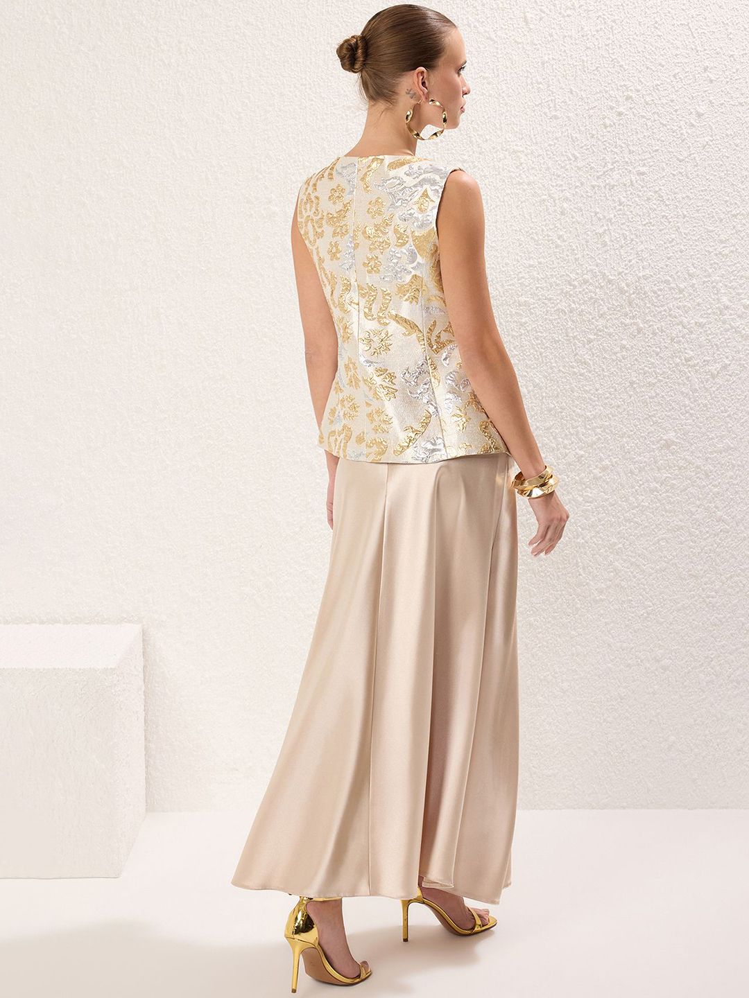 floral self design round neck waistcoat with skirt floral self design round neck waistcoat with skirt